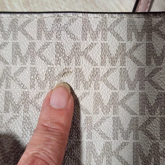 Michael Kors Shoulder Bag Crossbody White Gold Triple Compartments - Picture 10 of 11